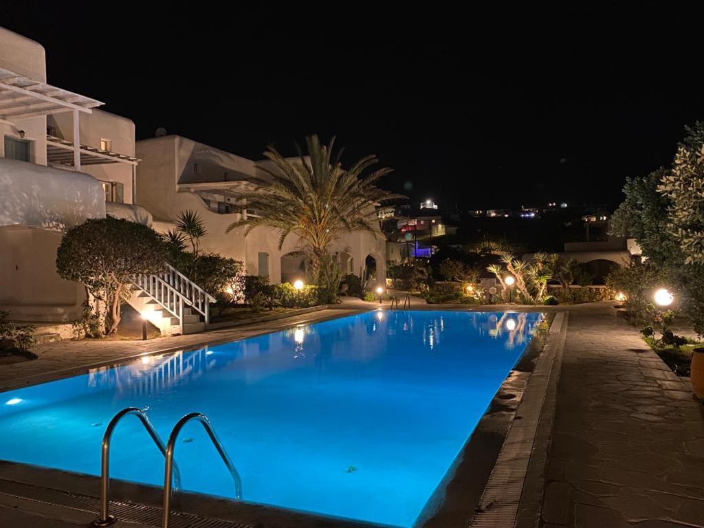 Mykonian Style W Shared Pool Houses & Nighttime Security Guard ออร์นอส ภายนอก รูปภาพ